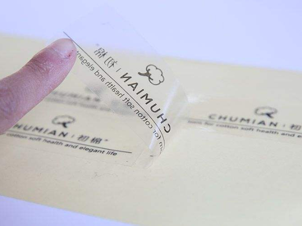 透明不干胶怎么贴不起泡？